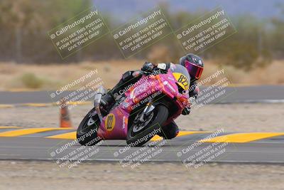 media/Sep-10-2022-SoCal Trackdays (Sat) [[a5bf35bb4a]]/Turn 6 (1140am)/